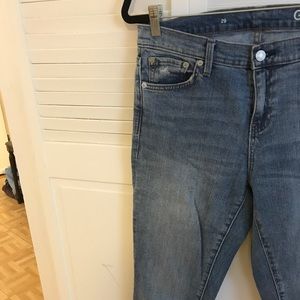 GAP - GIRLFRIEND FIT JEANS - AMAZING CONDITION